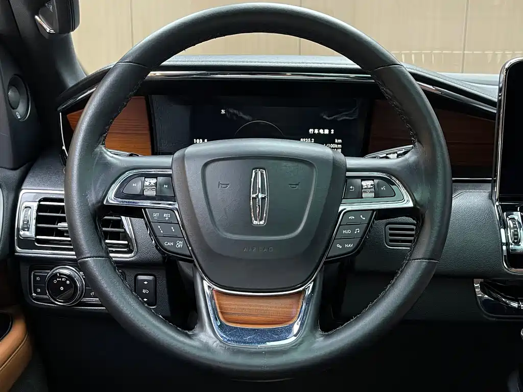 Lincoln Navigator 2018 3.5T V