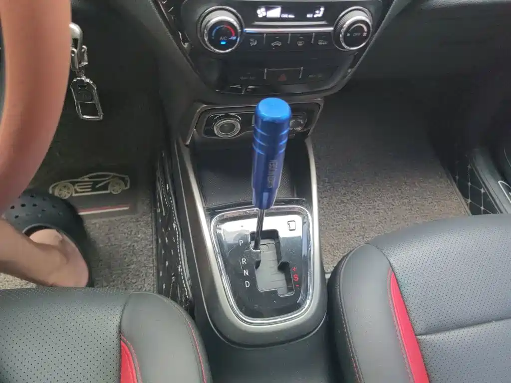 Changan CS15 — миниатюра 7