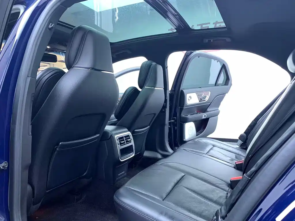 Lincoln Continental — миниатюра 11