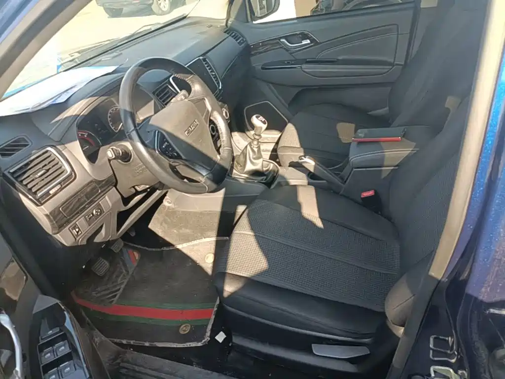 Isuzu Lingtuo — миниатюра 15