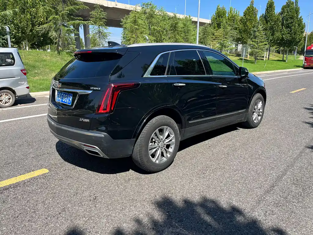 CADILLAC XT5