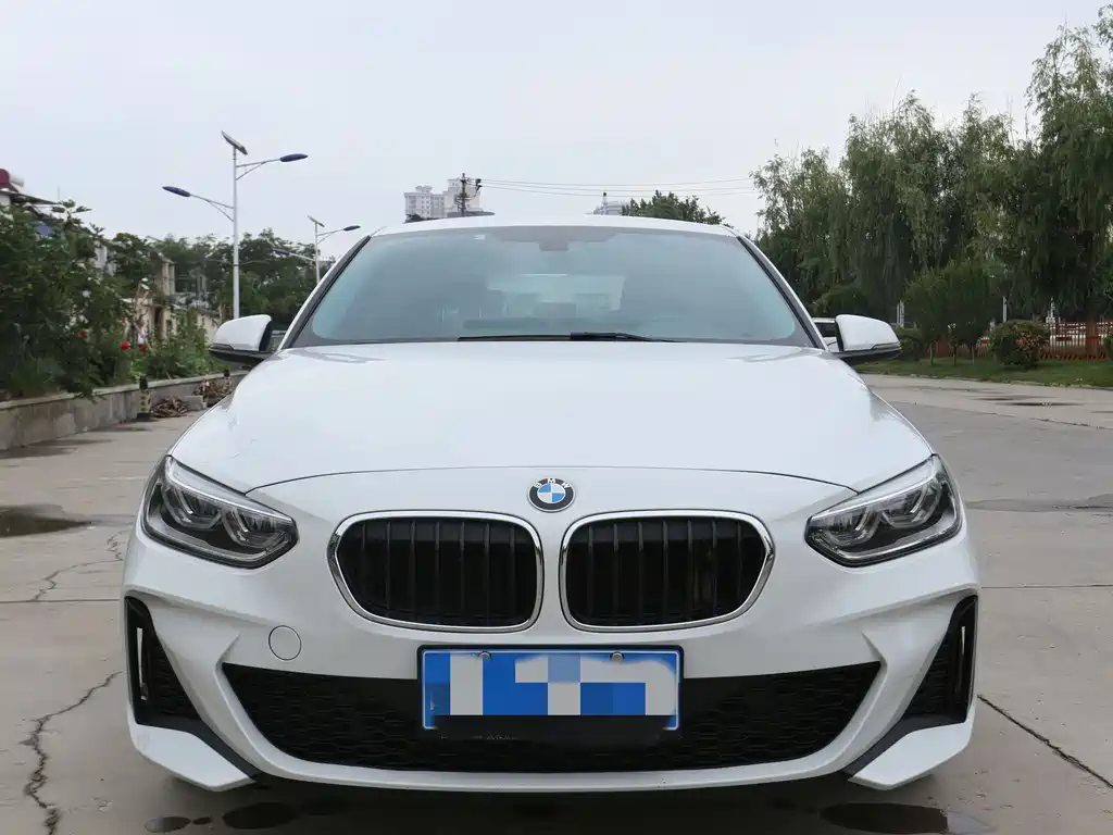 BMW 1 Series 2021