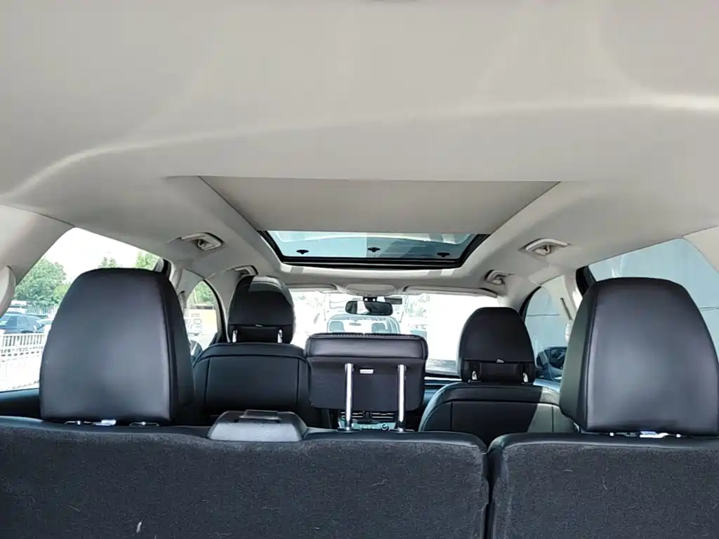 Ford Edge — миниатюра 18