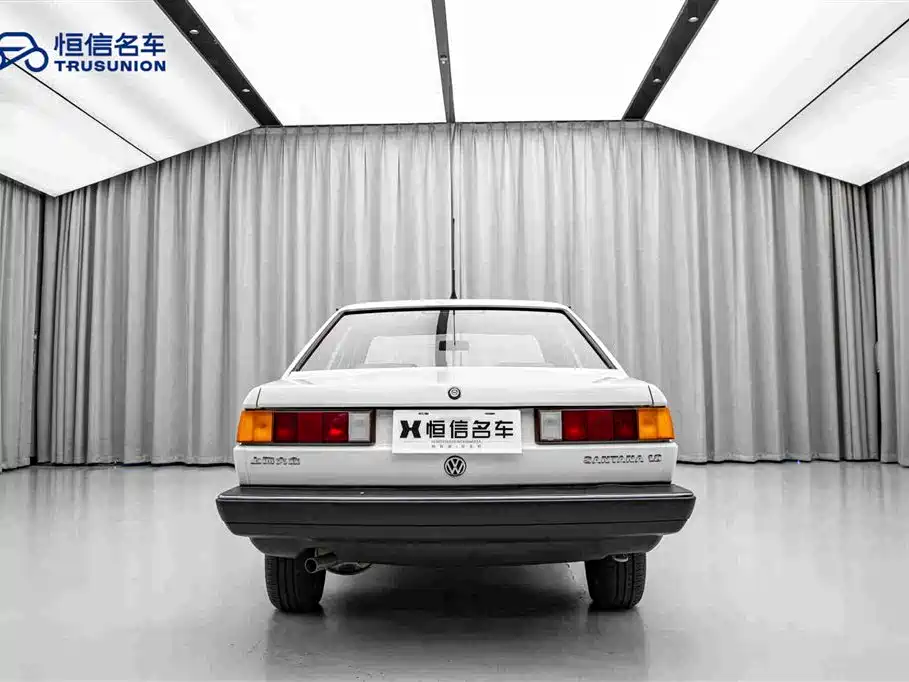 Volkswagen Santana Classic — миниатюра 6