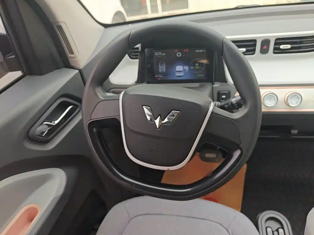 Wuling MINIEV — миниатюра 11