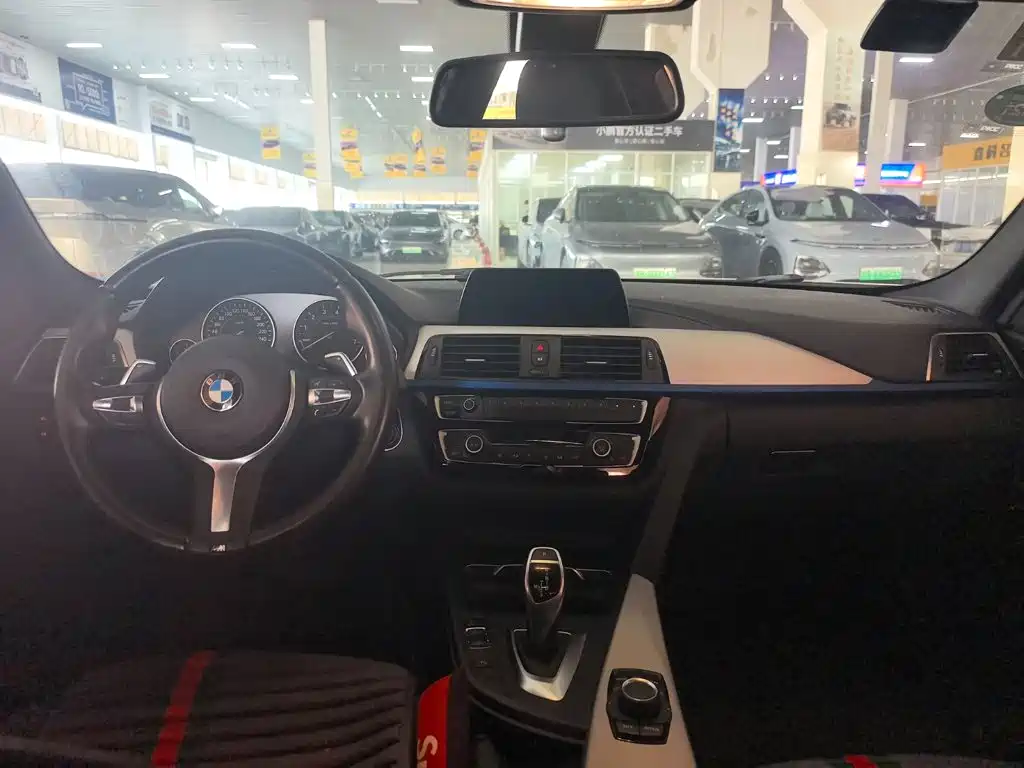 BMW 3 Series — миниатюра 8