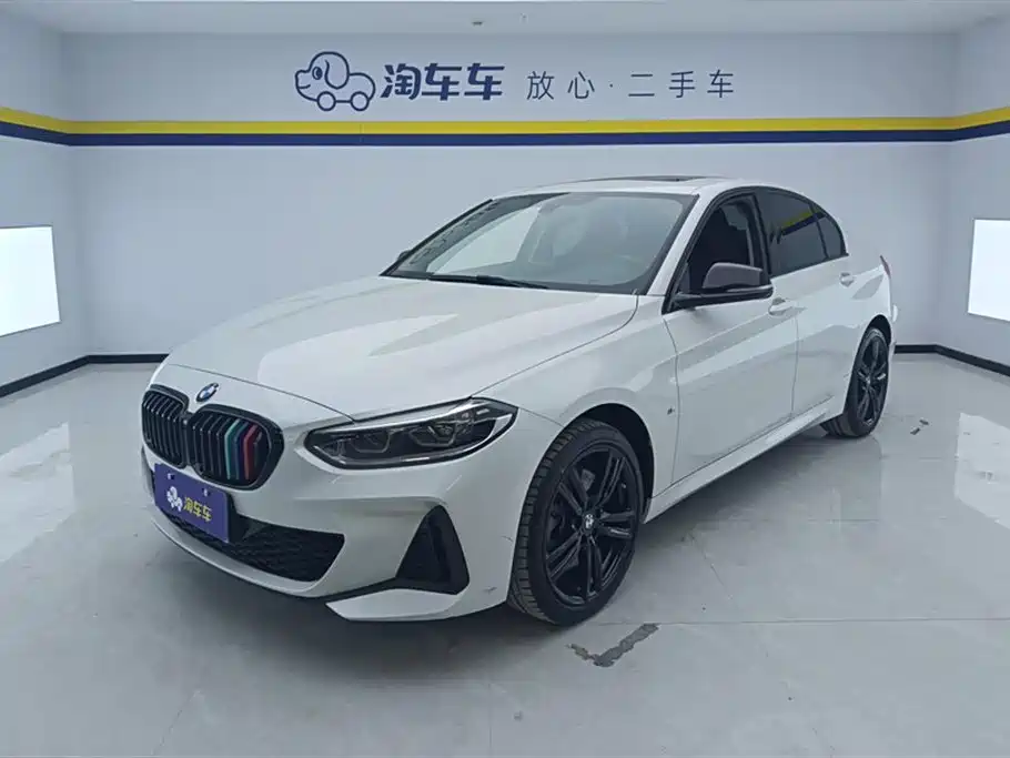BMW 1 Series 2021