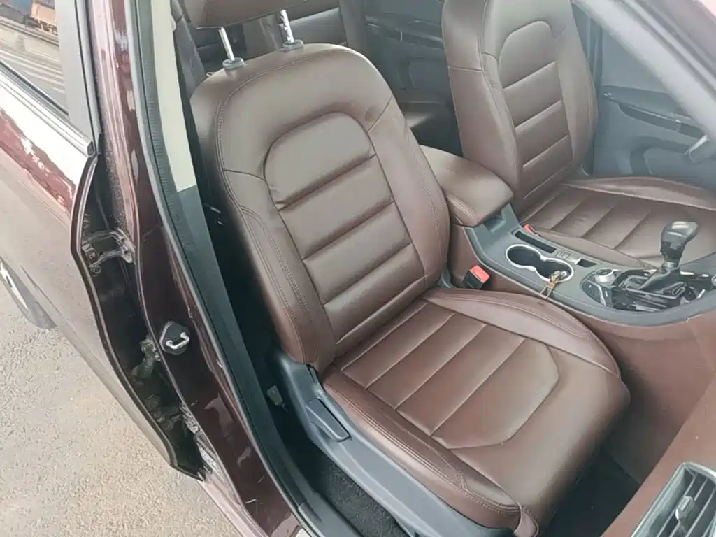 Haima Familia MPV — миниатюра 25