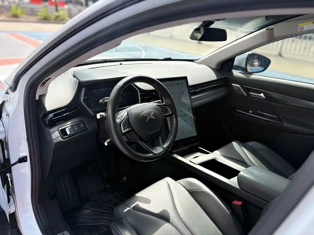 XPeng G3 — миниатюра 4