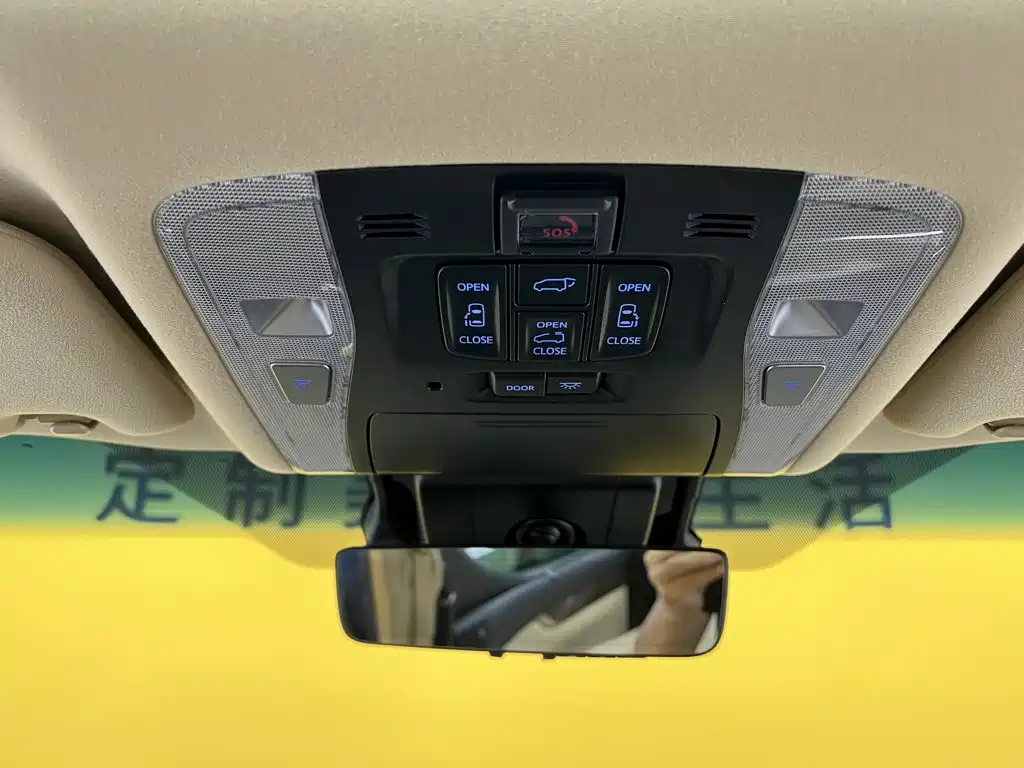 Toyota Vellfire — миниатюра 45