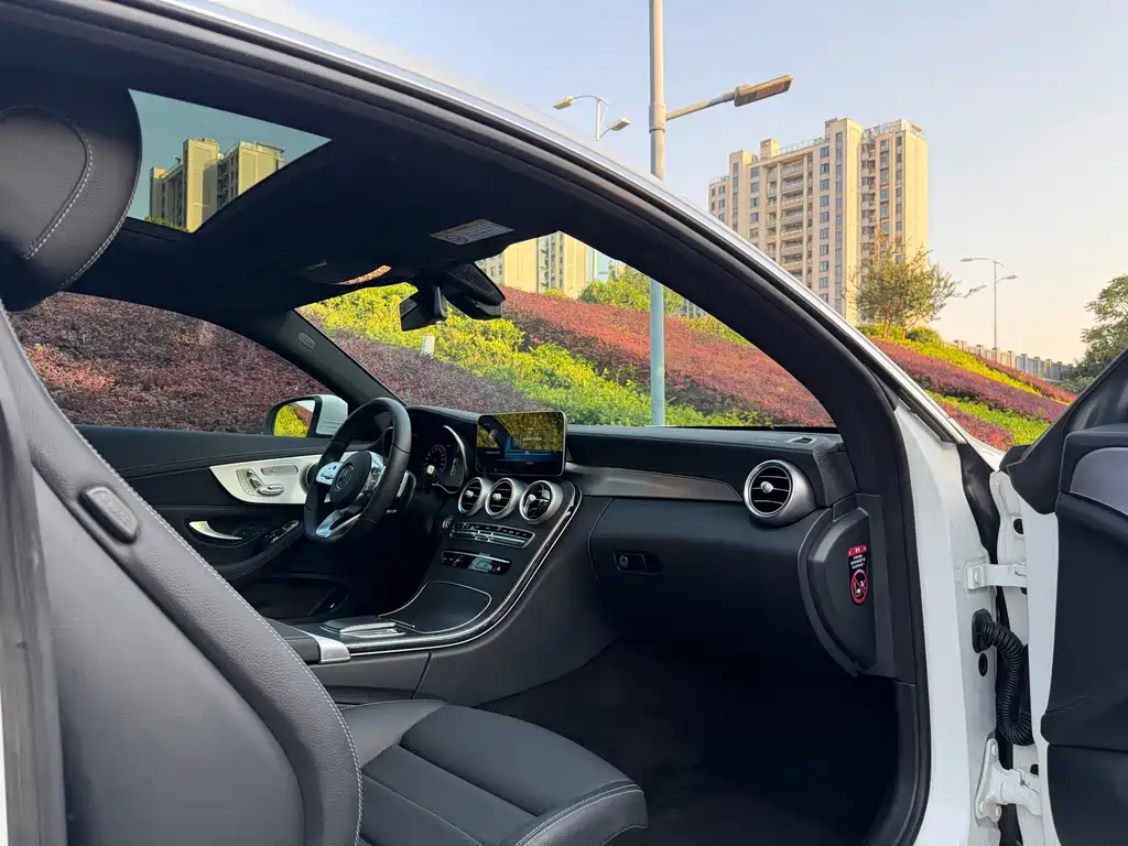 Mercedes-Benz C-Class (Import) — миниатюра 5