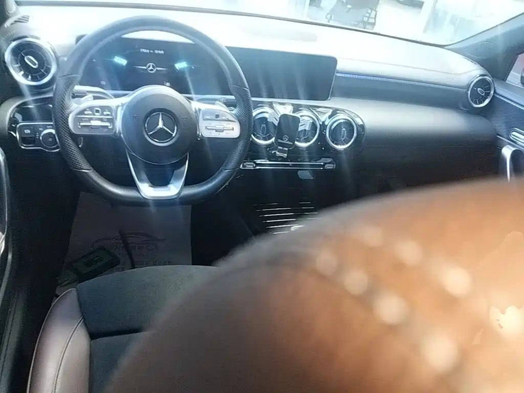 Mercedes-Benz A-Class — миниатюра 10