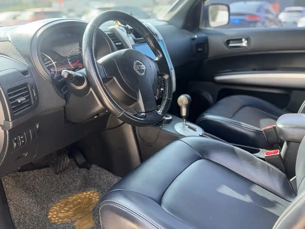 Nissan X-Trail — миниатюра 4