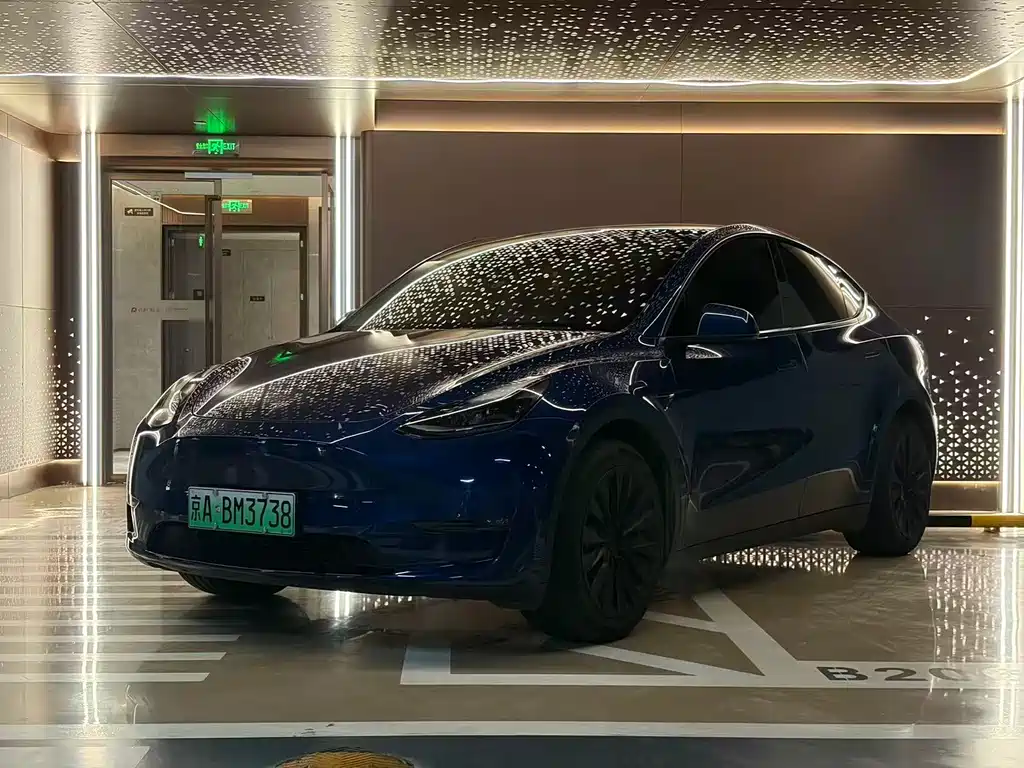 Tesla Model Y 2022