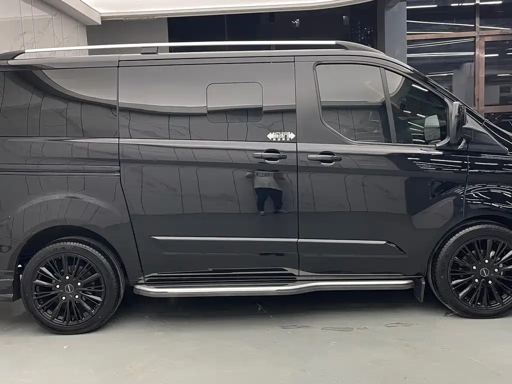 Ford Tourneo 2020 2.0T AT VI