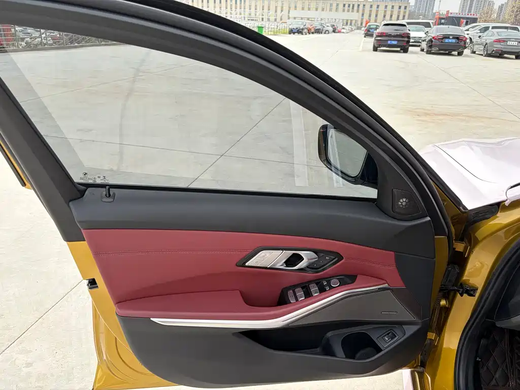 BMW 3 Series — миниатюра 9