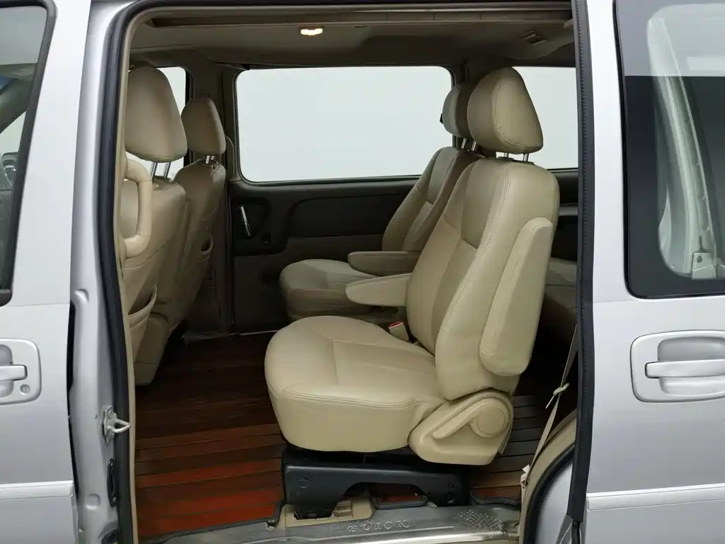 Buick GL8 — миниатюра 15