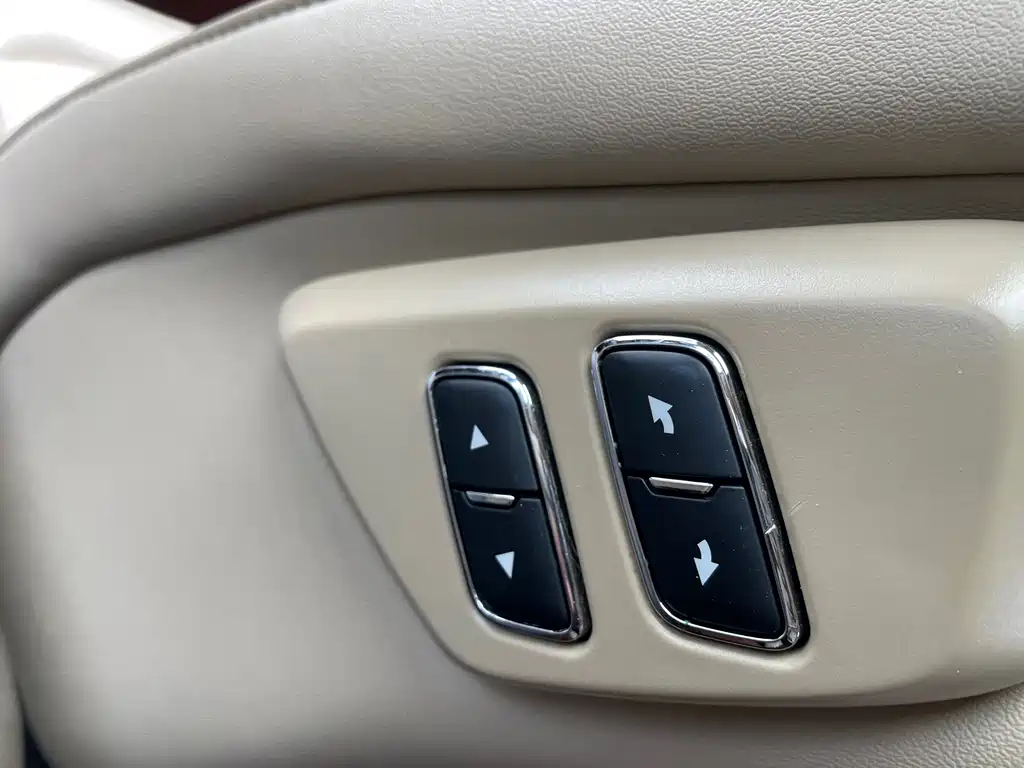 Ford Mondeo — миниатюра 12