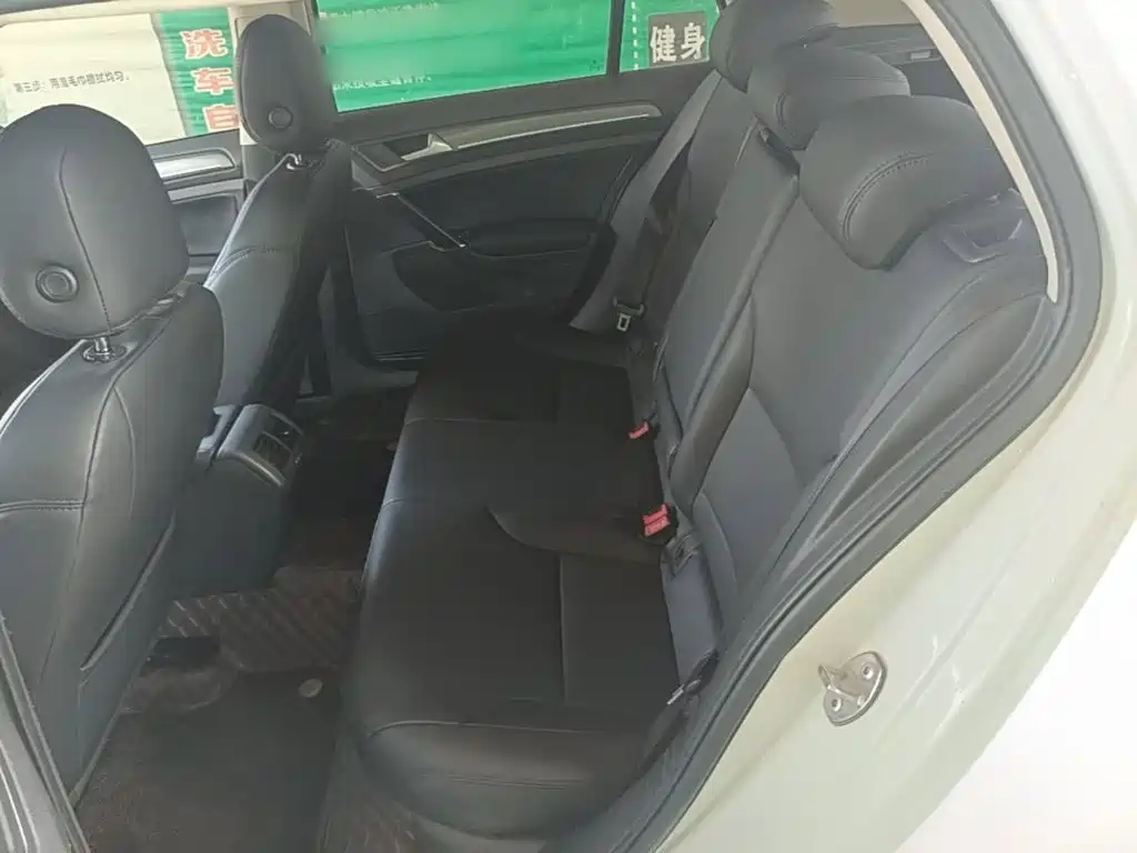 Volkswagen Golf — миниатюра 17