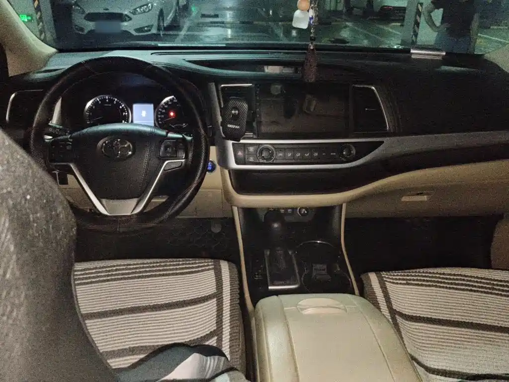 Toyota Highlander — миниатюра 5