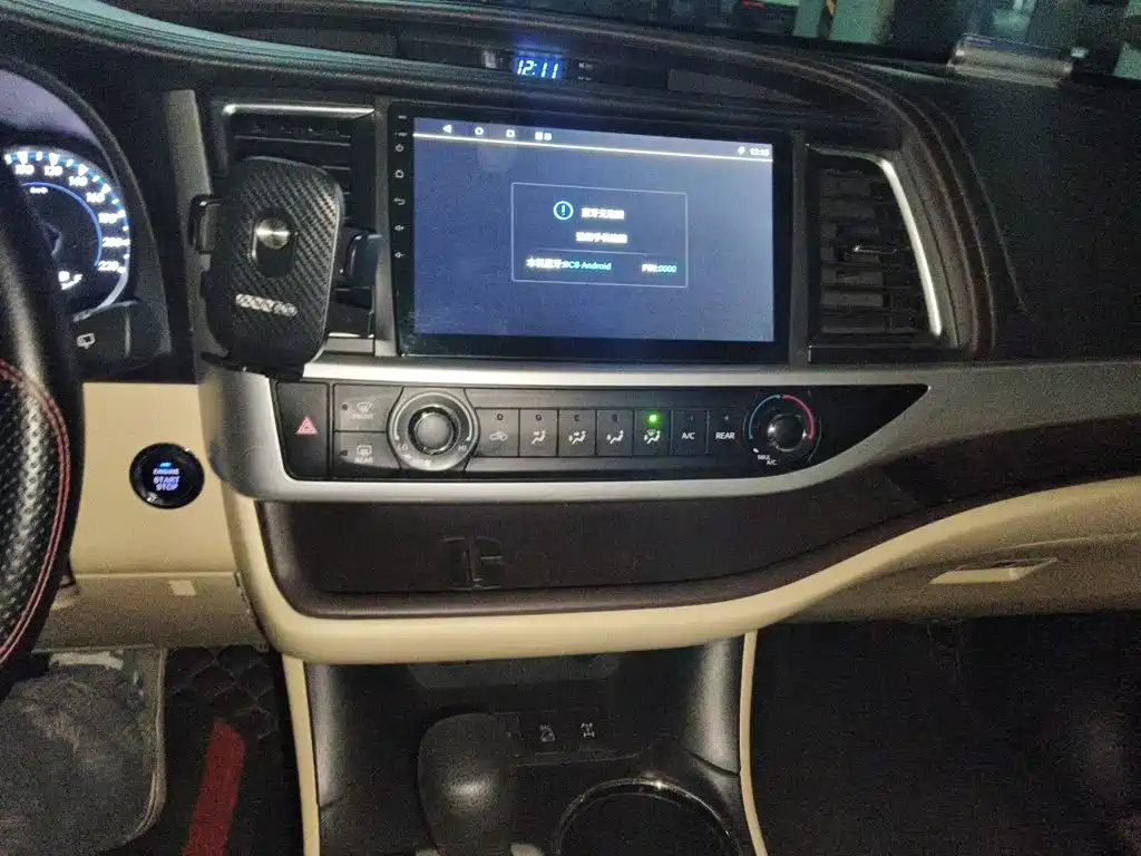 Toyota Highlander — миниатюра 9
