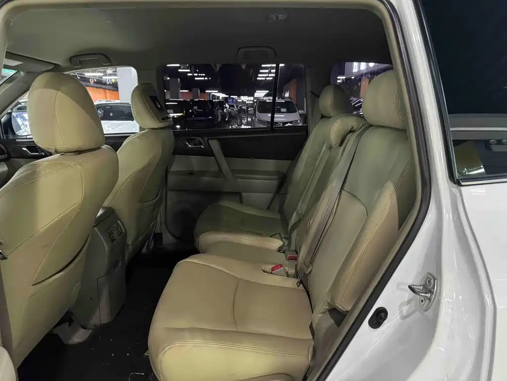Toyota Highlander — миниатюра 7
