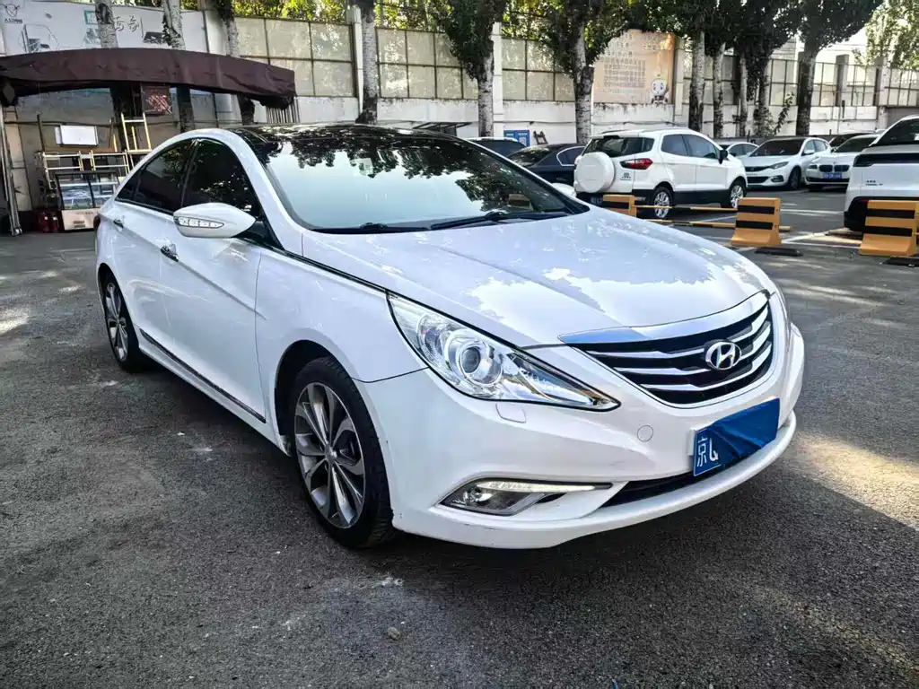 Hyundai Sonata — миниатюра 3