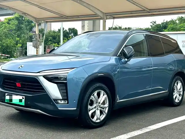 NIO ES8