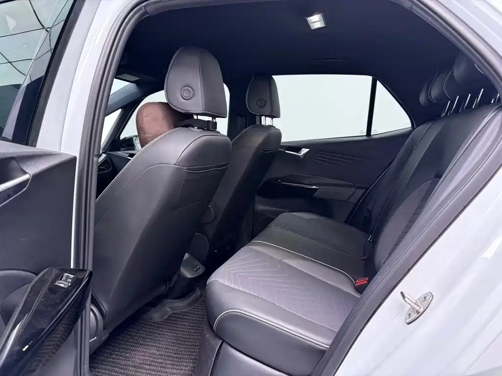Volkswagen ID.3 — миниатюра 5
