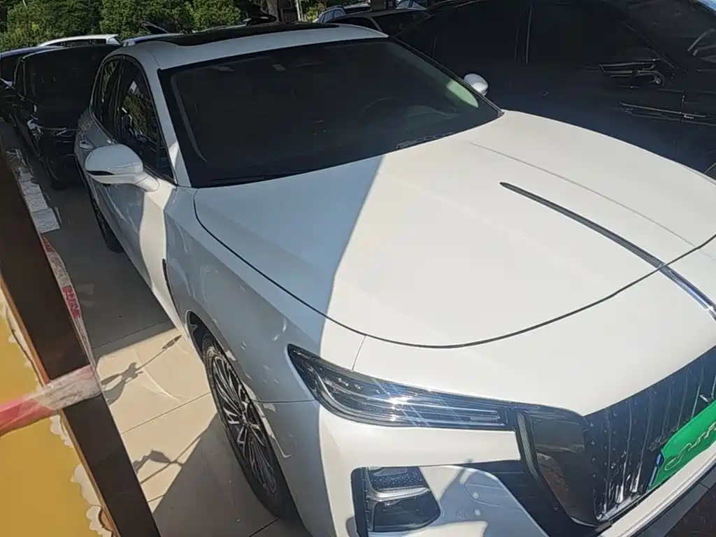 Hongqi Hongqi H5 — миниатюра 4