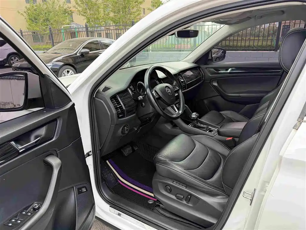 Skoda Kodiaq Facelift TSI330 7 seats 2WD Luxury Tech Edition, фото 5