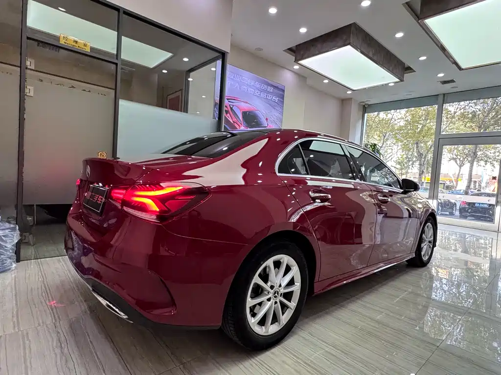 MERCEDES-BENZ A CLASS