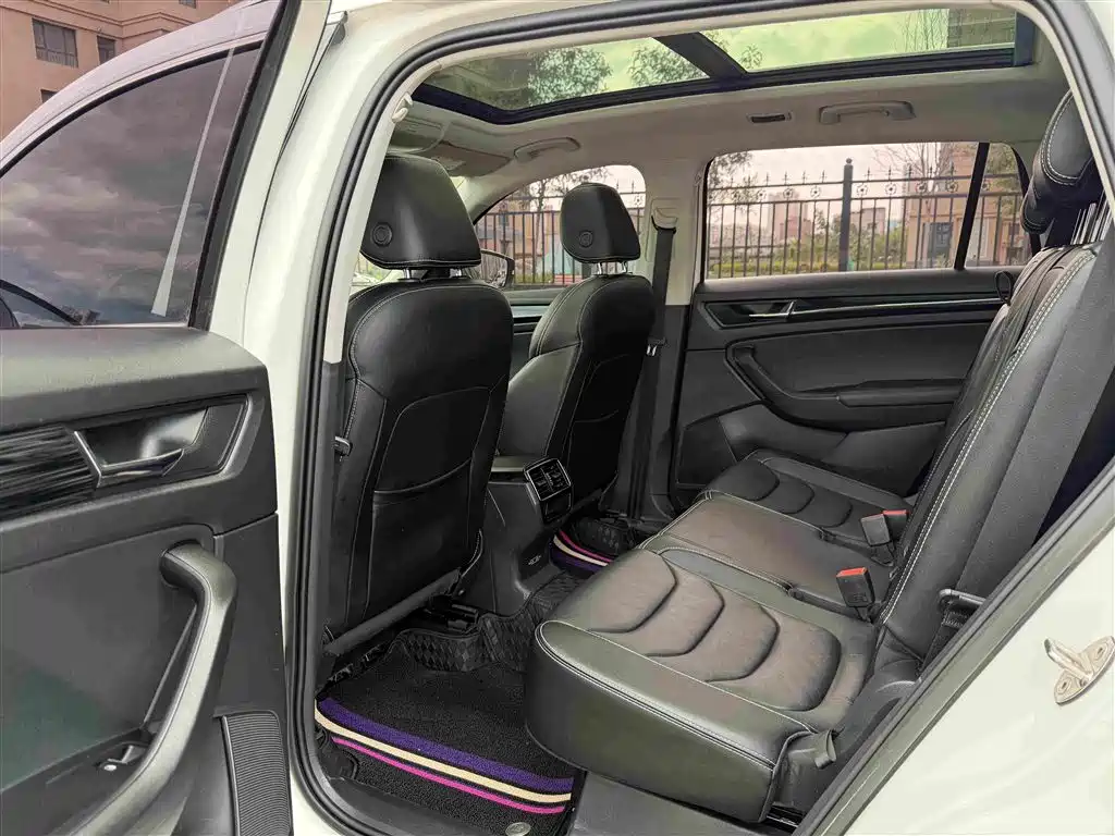 Skoda Kodiaq Facelift TSI330 7 seats 2WD Luxury Tech Edition, фото 8