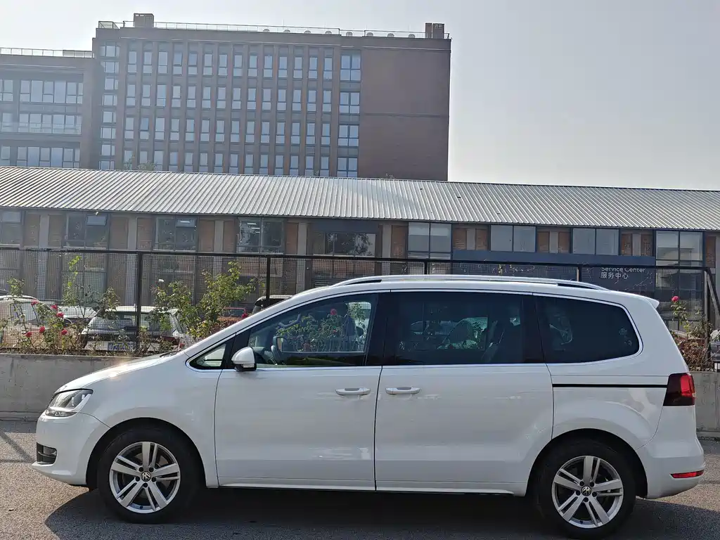 Volkswagen Sharan — миниатюра 6