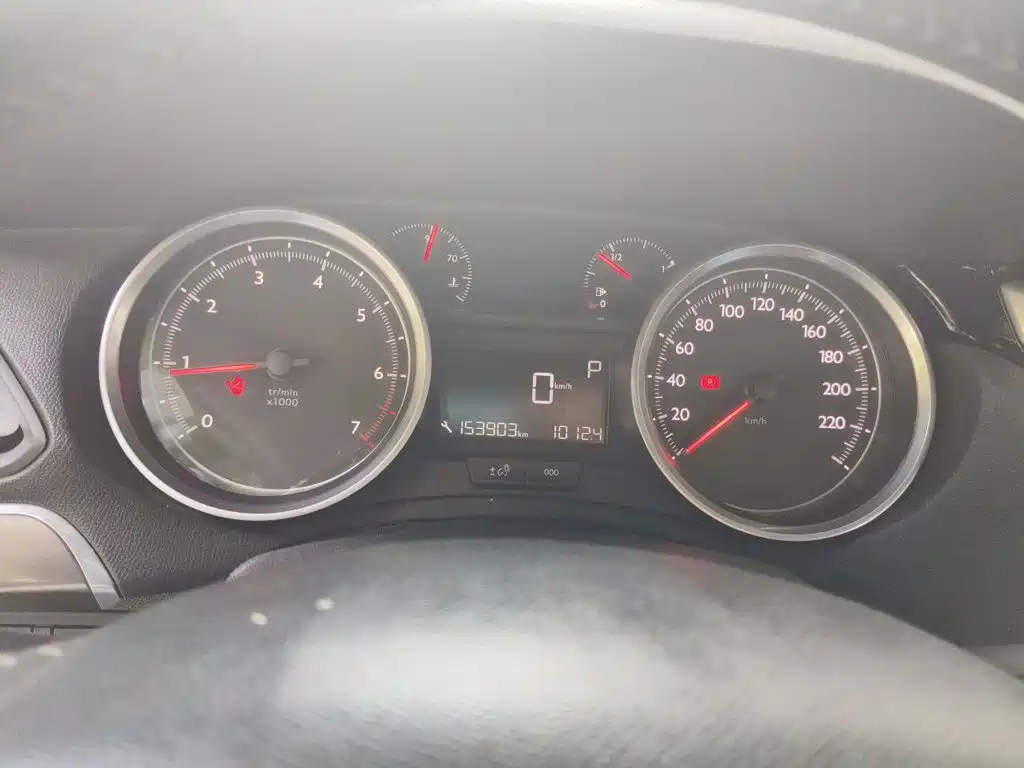 Peugeot 408 — миниатюра 7