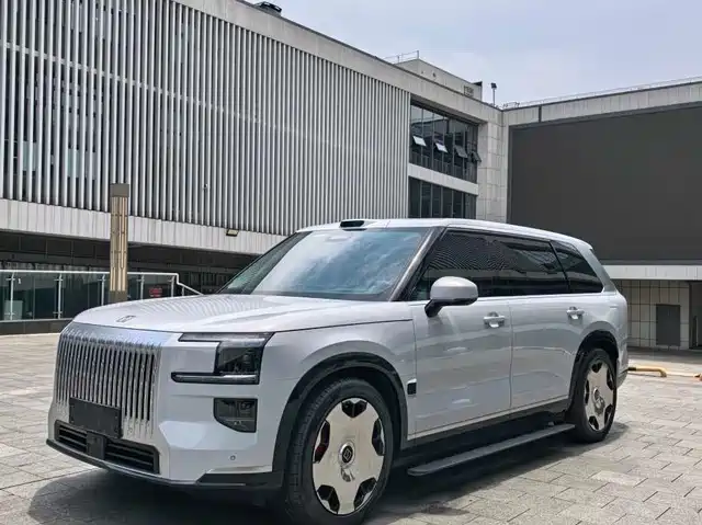 2026 Zeekr 009