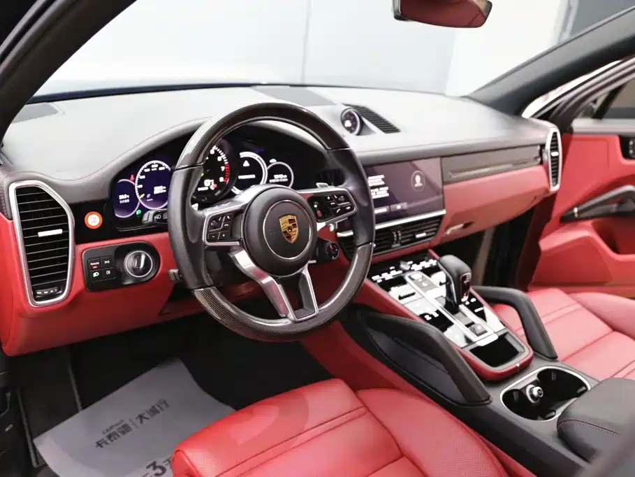 Porsche Cayenne Hybrid — миниатюра 14