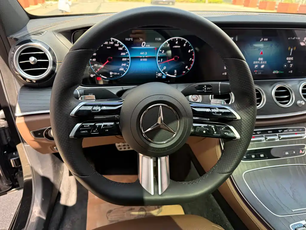 Mercedes-Benz E-Class — миниатюра 24