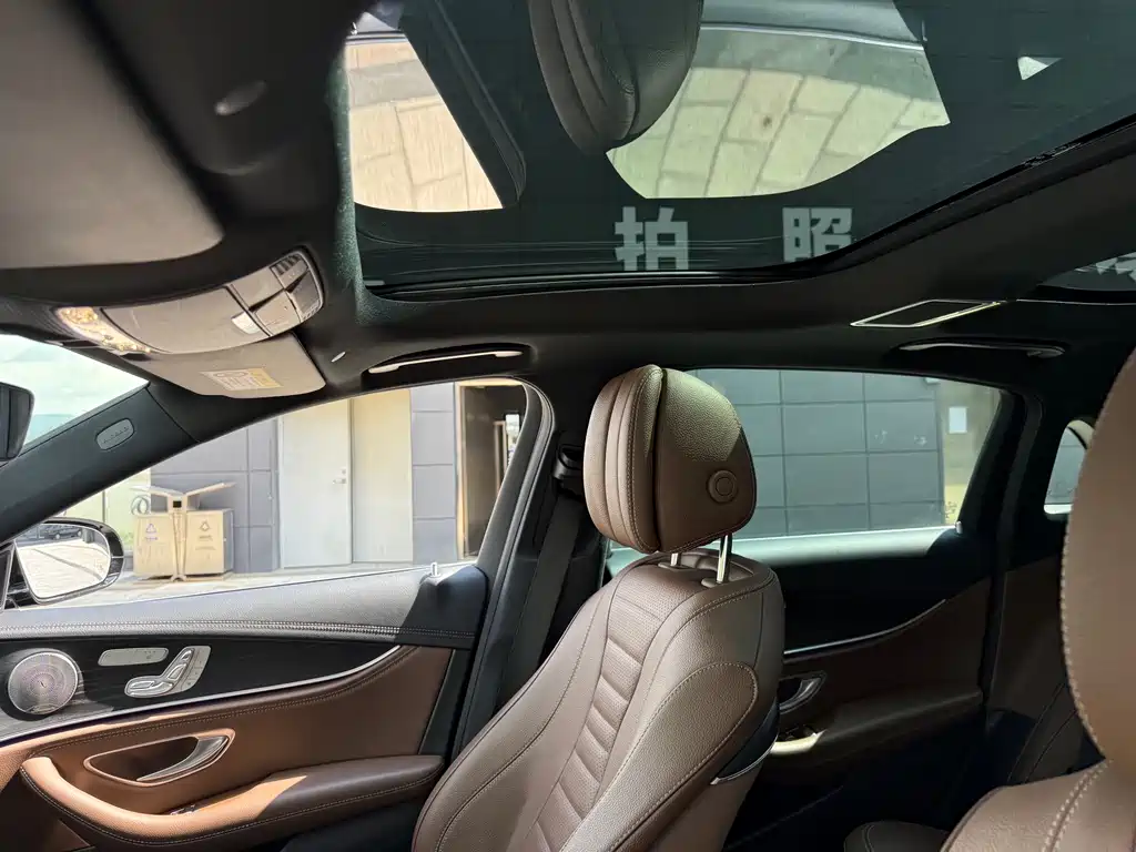 Mercedes-Benz E-Class — миниатюра 30