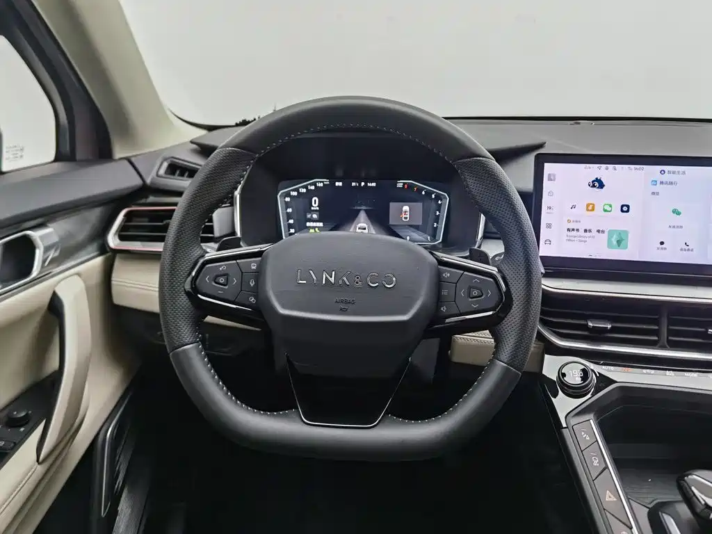 Lynk & Co 06 — миниатюра 11