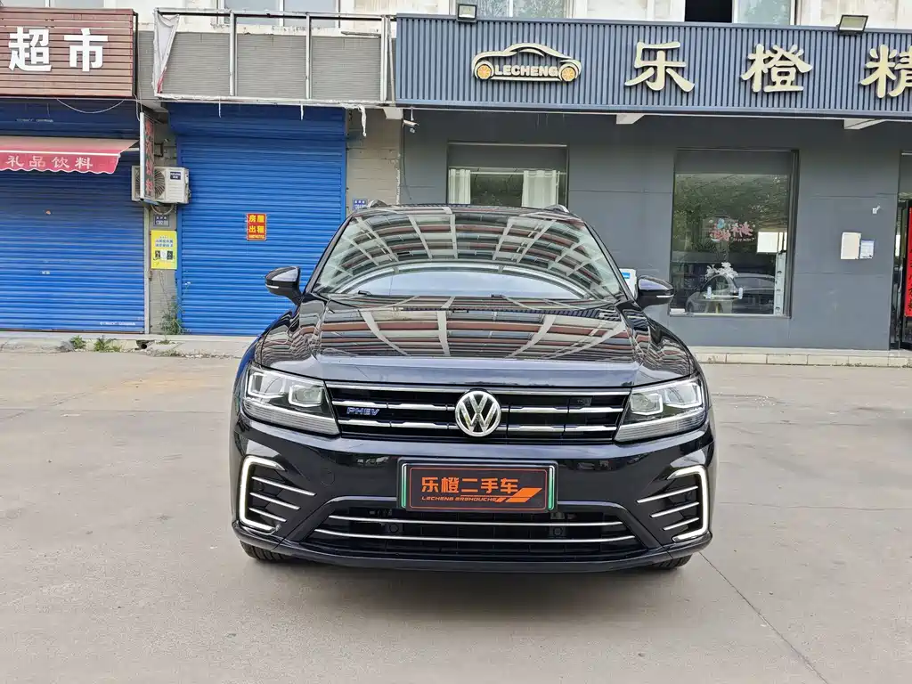 Volkswagen Tiguan L PHEV — миниатюра 2