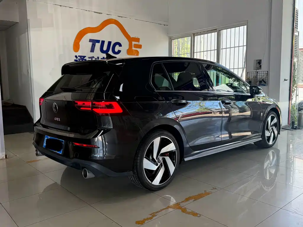 Volkswagen Golf GTI — миниатюра 14