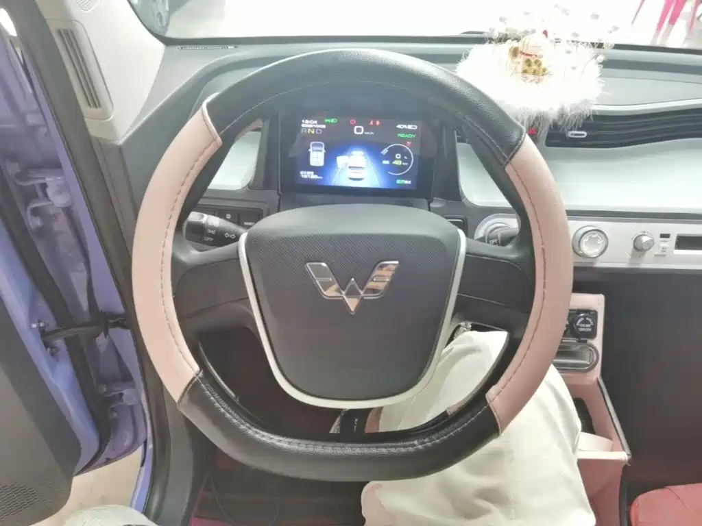 Wuling MINIEV — миниатюра 11