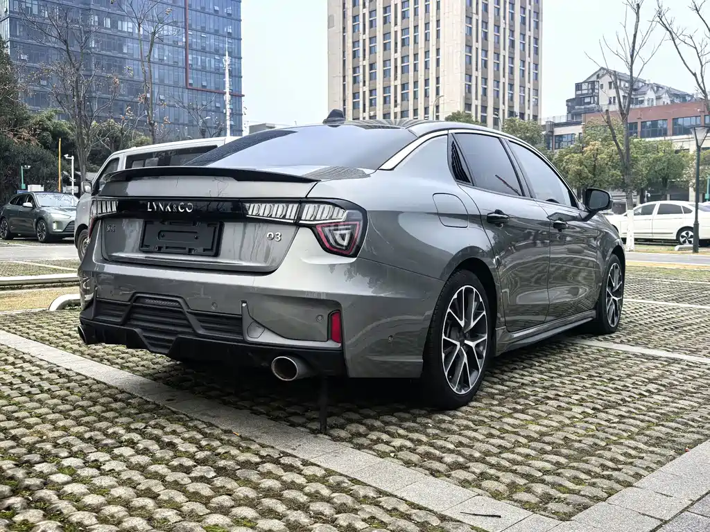 Lynk & Co 03 — миниатюра 6