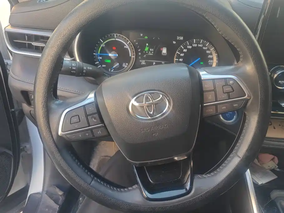 Toyota Highlander — миниатюра 15