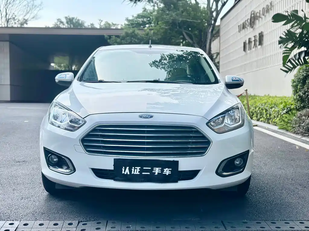 Ford Escort — миниатюра 5