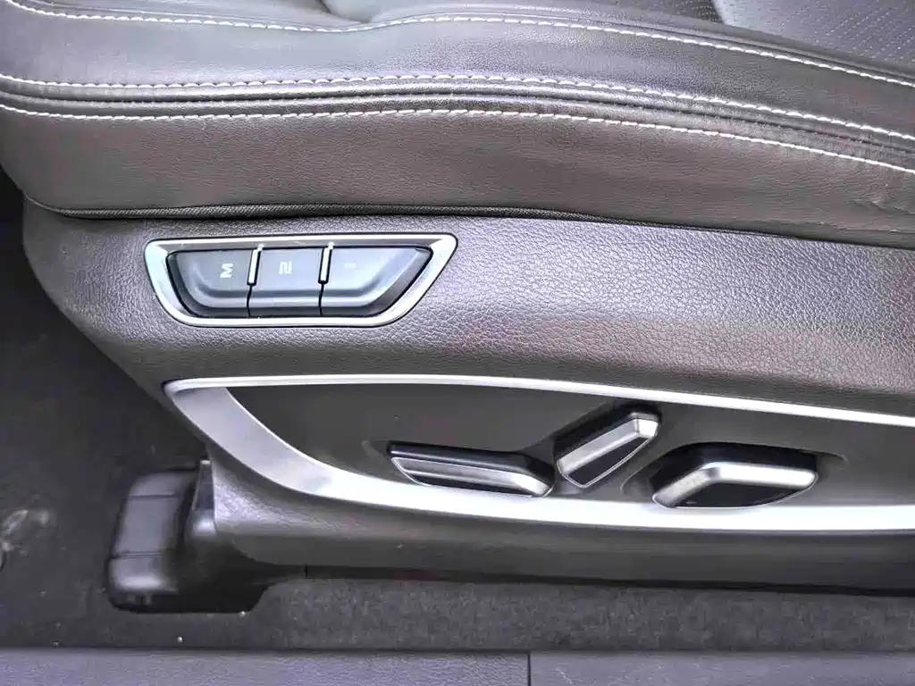 Geely Jia Ji — миниатюра 20