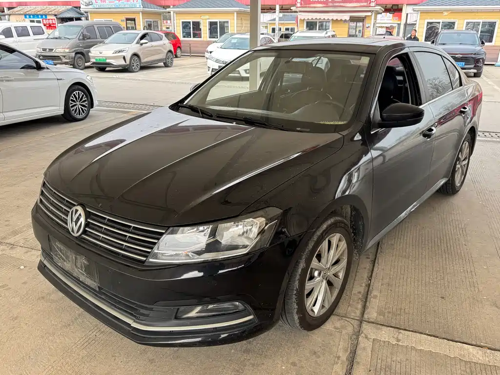 Volkswagen Lavida 2015