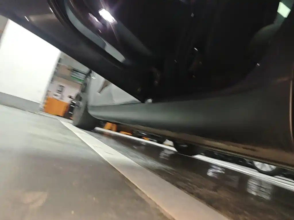 Tesla Model Y — миниатюра 22
