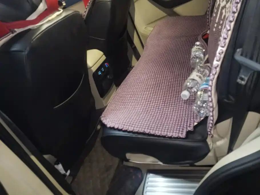 Ford Everest — миниатюра 11